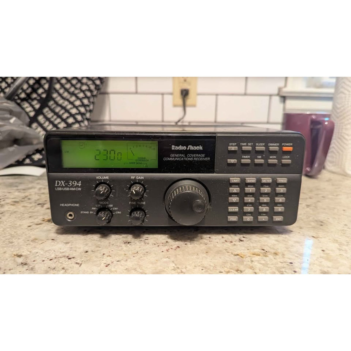 Radio Shack DX-394 General Coverage Shortwave Communications Receiver