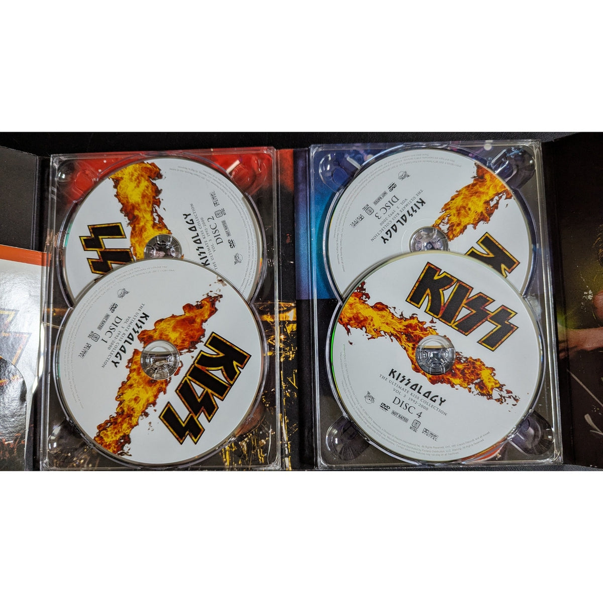 KISS - Kissology Volume 3 (1992-2000) 4-Disc DVD Box Set w/ Booklet & Coventry '73