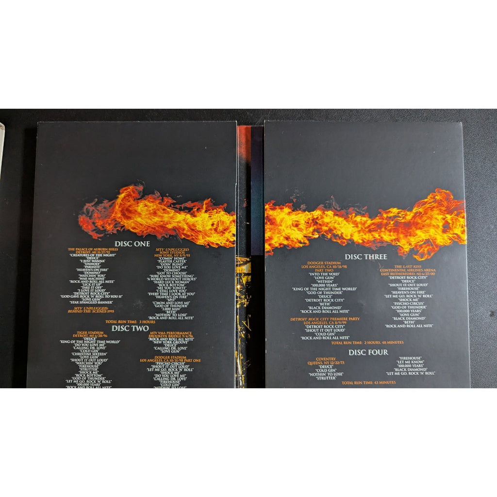 KISS - Kissology Volume 3 (1992-2000) 4-Disc DVD Box Set w/ Booklet & Coventry '73