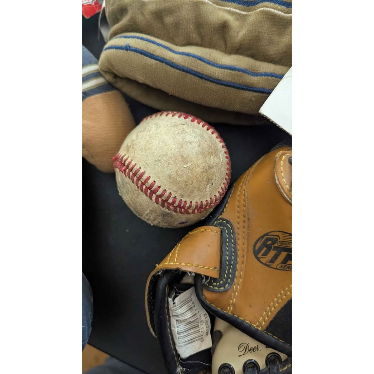 Vintage Sports Fan Lot - Cardinals & Rams Plush Gloves + Franklin Baseball Glove