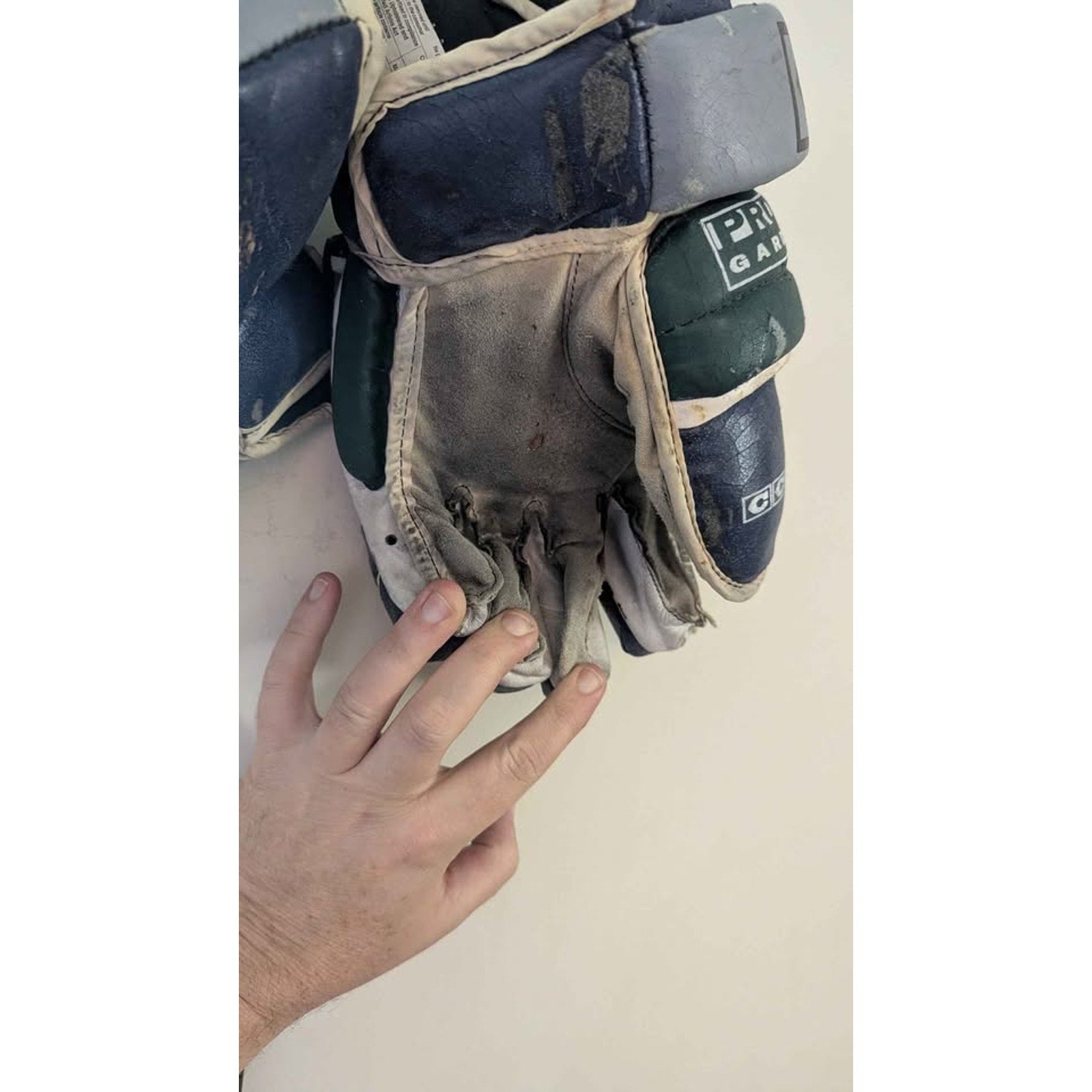 Vintage WHA Houston Aeros CCM Pro Stock Leather Hockey Gloves