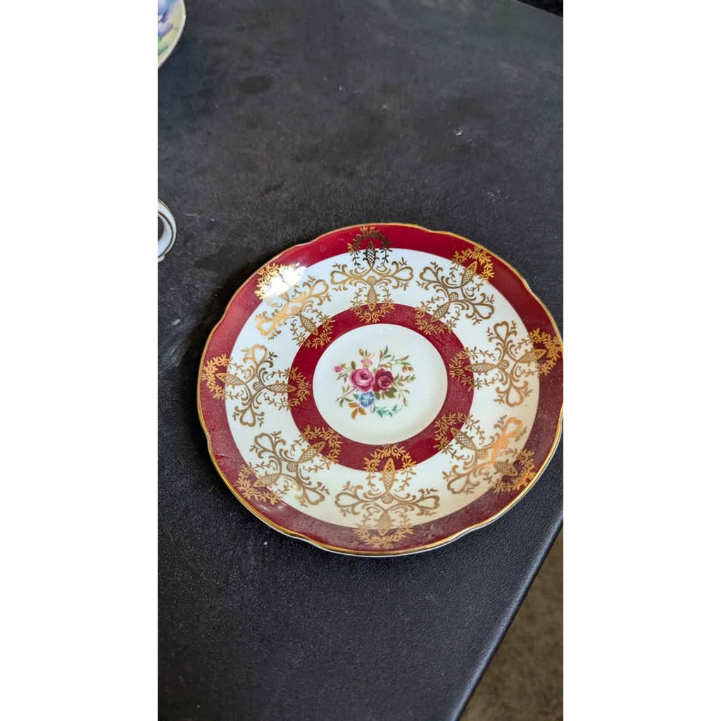 Vintage Royal Grafton Teacup and Saucer Set - Burgundy & Gold Pattern 9142